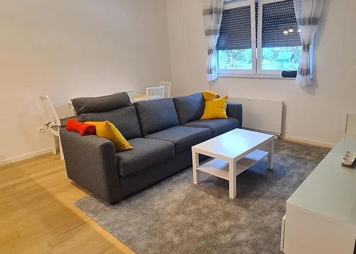 Ringpeace Apartment, Dubrava - Free Parking